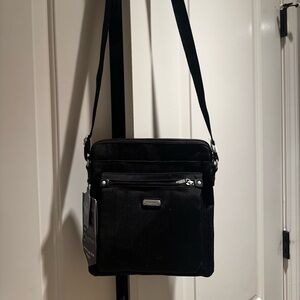 Brand New Baggallini Black Go Bagg Crossbody with RFID Wristlet